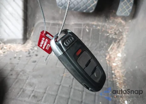 2013 Audi A4 2.0T Premium из США, поврежденный, VIN WAUFFAFL8DN014508